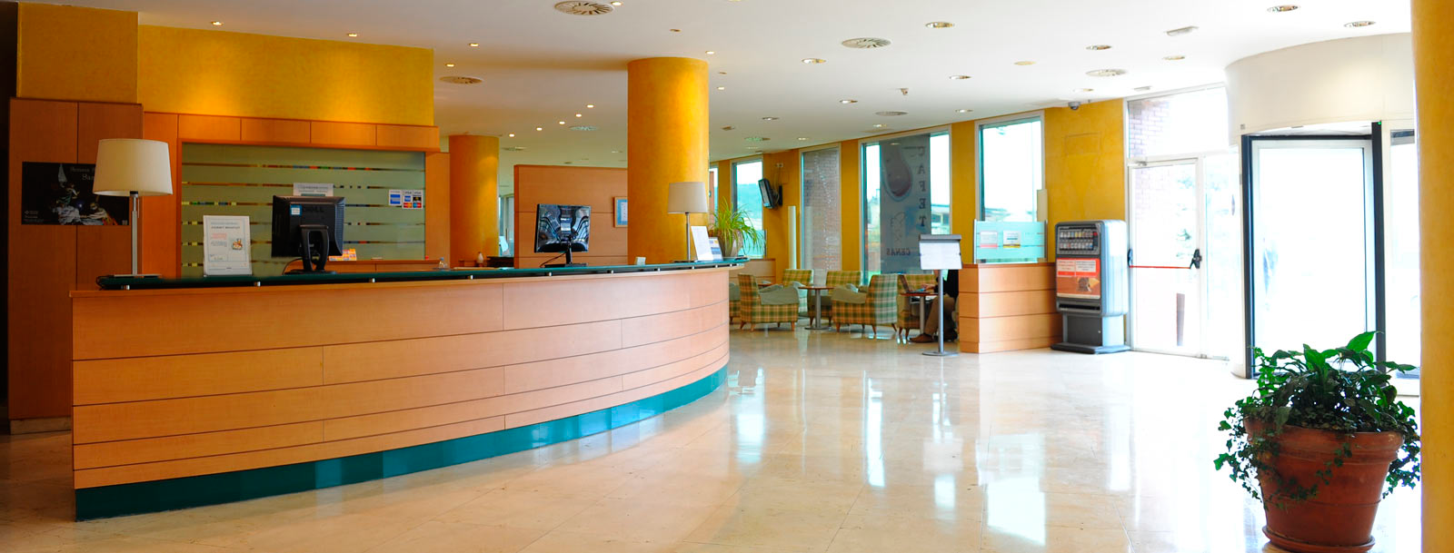 hotel City Express Santander Parayas - hotel en Santander